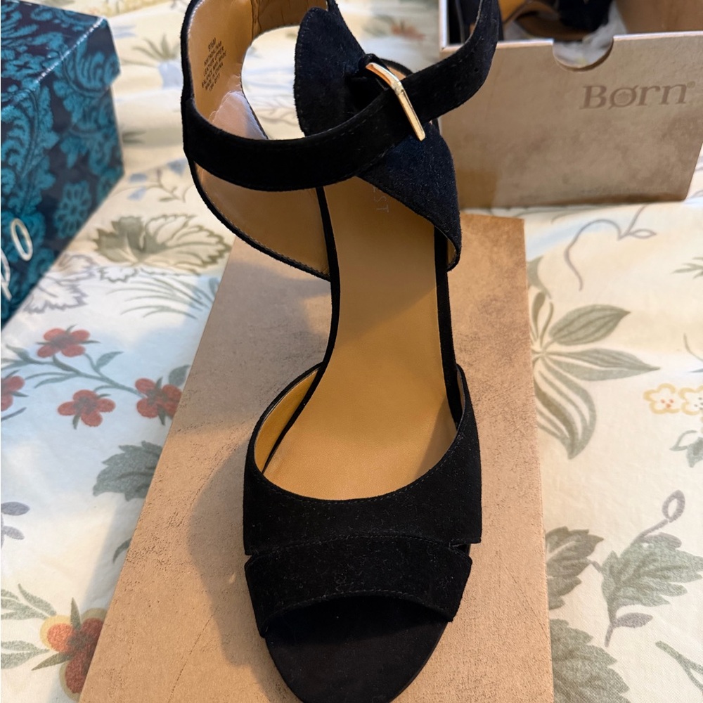Elegant Black Suede Heels